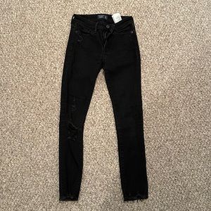 Women’s jeans, black, distressed, great condition